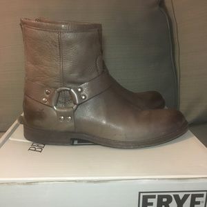 FRYE Women’s Grey Ankle Phillip Harness Boots